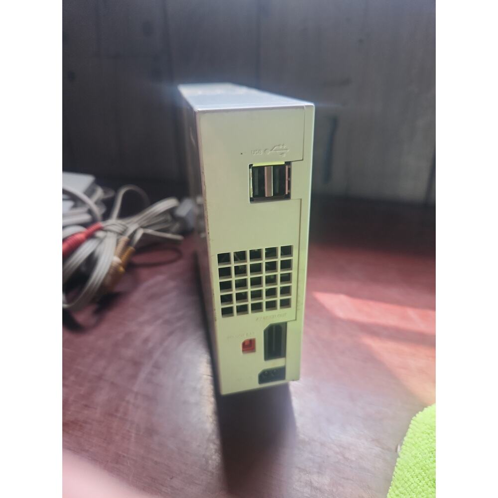 Nintendo Wii RVL-001 Home Console - With Av And Power Cords Untested See Desc - Picture 4 of 5
